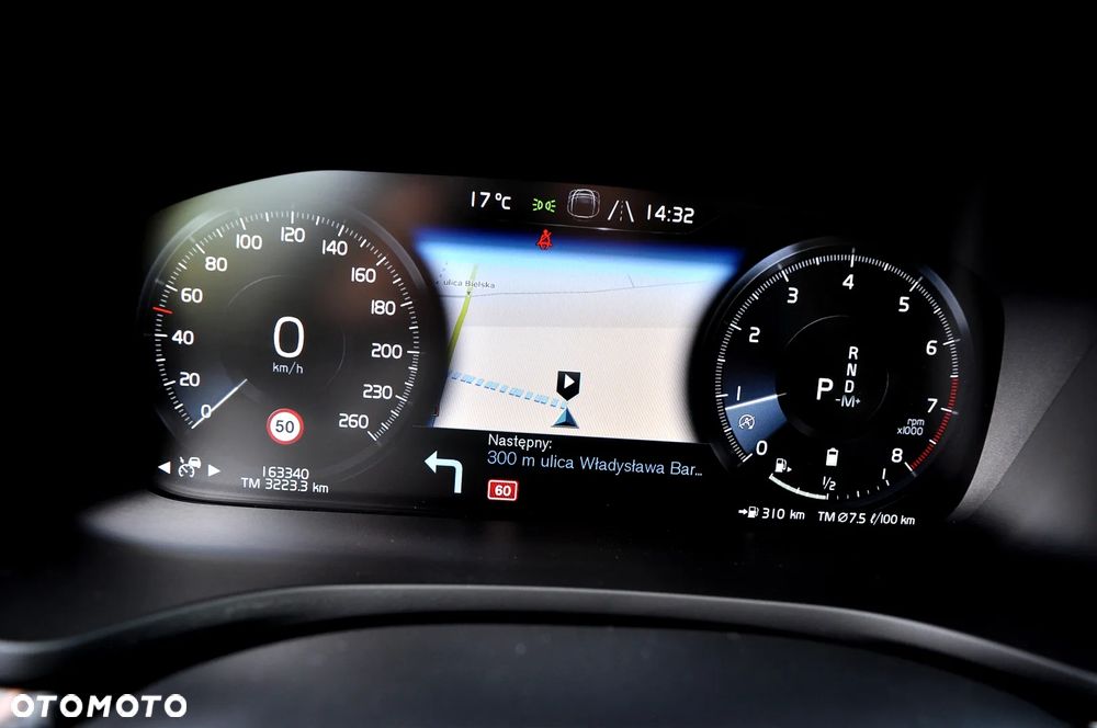 Volvo V60 B3 B Geartronic Momentum Pro - 27