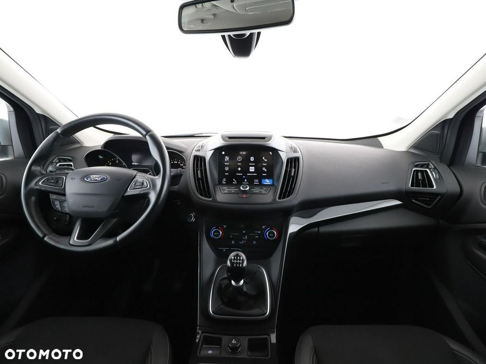 Ford Kuga 2.0 TDCi 2x4 Business Edition - 16