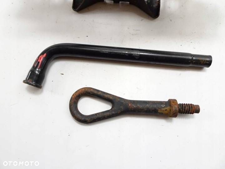 lewarek klucz wkrętka ford focus mk3 - 4