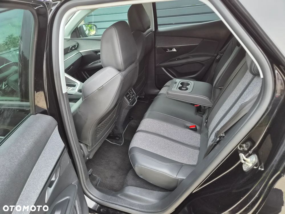 Peugeot 3008 BlueHDi 130 Stop & Start EAT8 Allure - 15