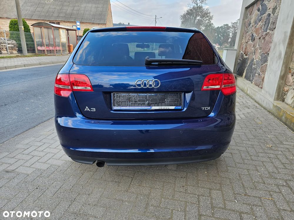 Audi A3 2.0 TDI Attraction - 5