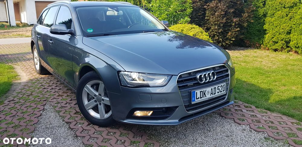 Audi A4 Avant 2.0 TDI DPF quattro Attraction - 2