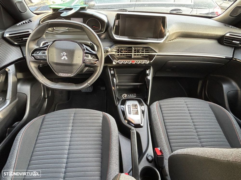 Peugeot 2008 1.5 BlueHDi Active EAT8 - 8