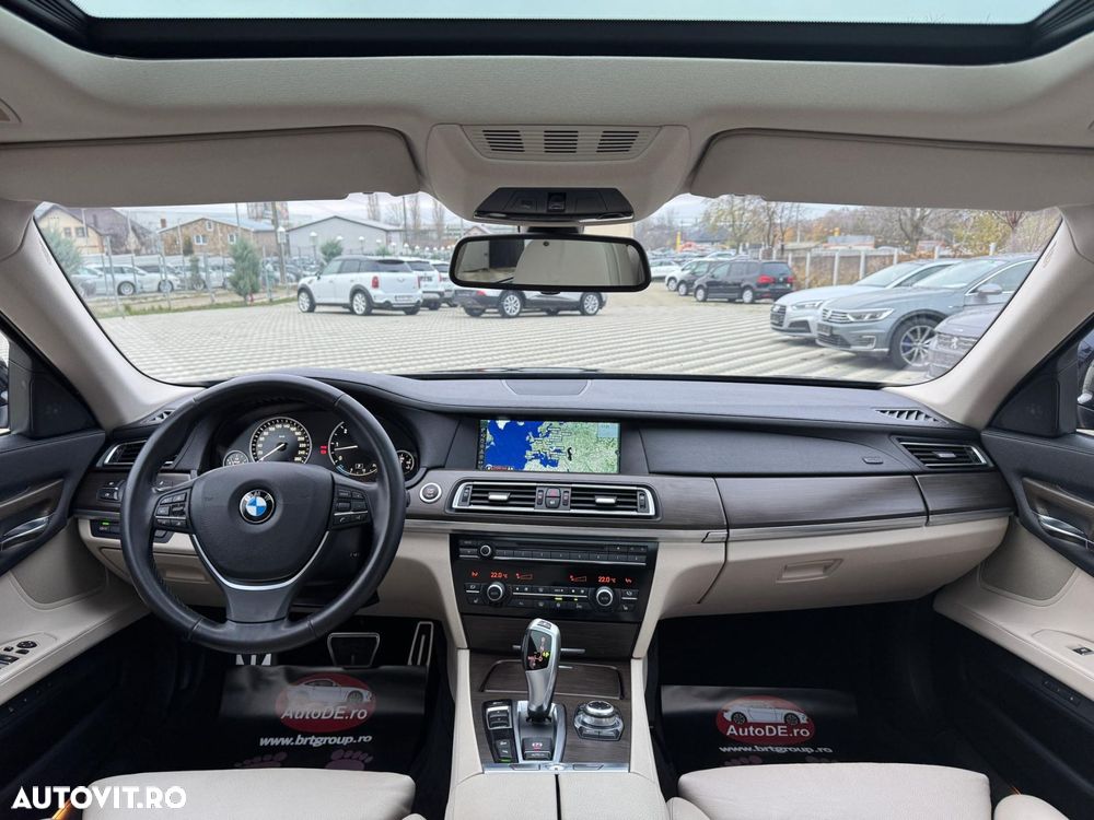 BMW Seria 7 740d xDrive Aut. - 9