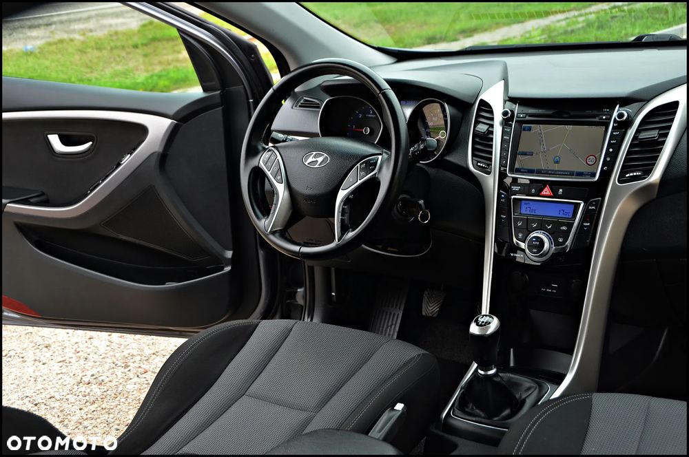 Hyundai i30 1.6 CRDi Premium - 6
