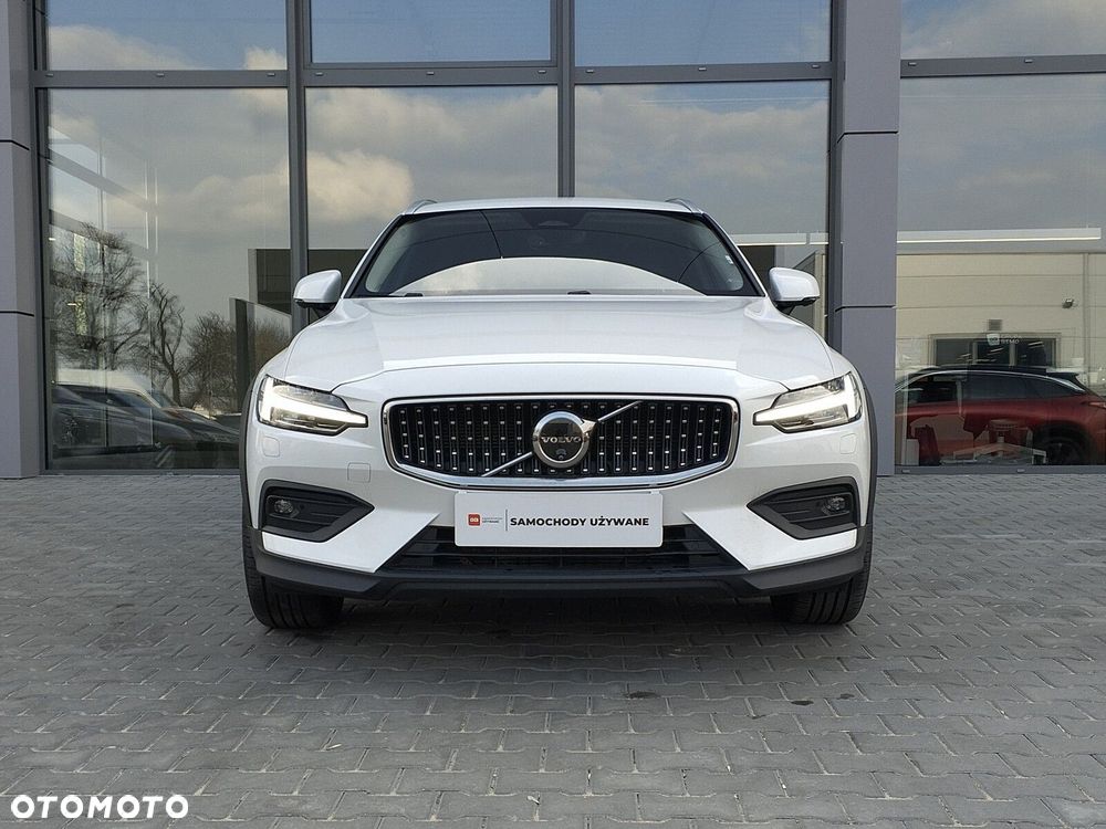 Volvo V60 Cross Country Plus B5 B AWD - 9