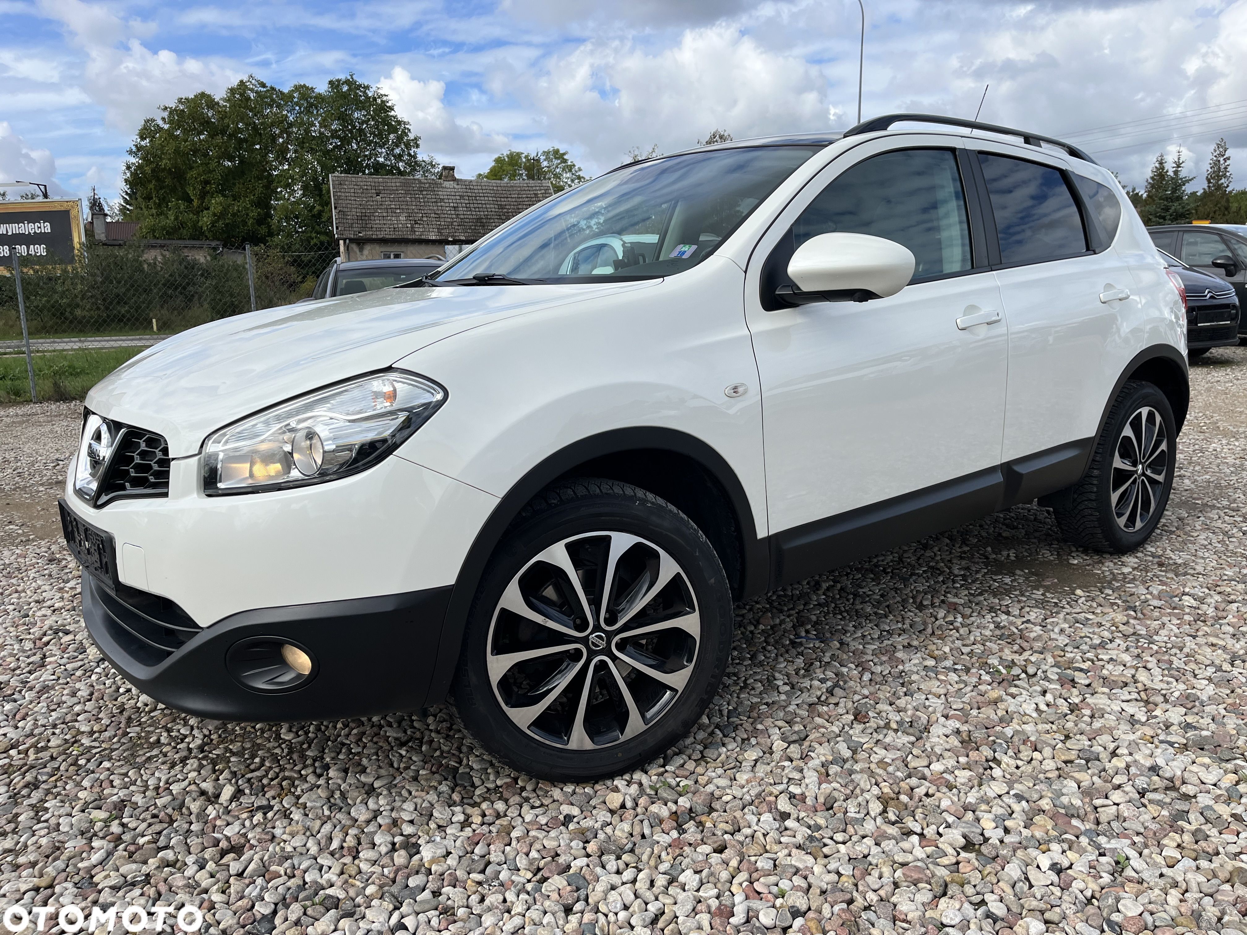 Nissan Qashqai - 1
