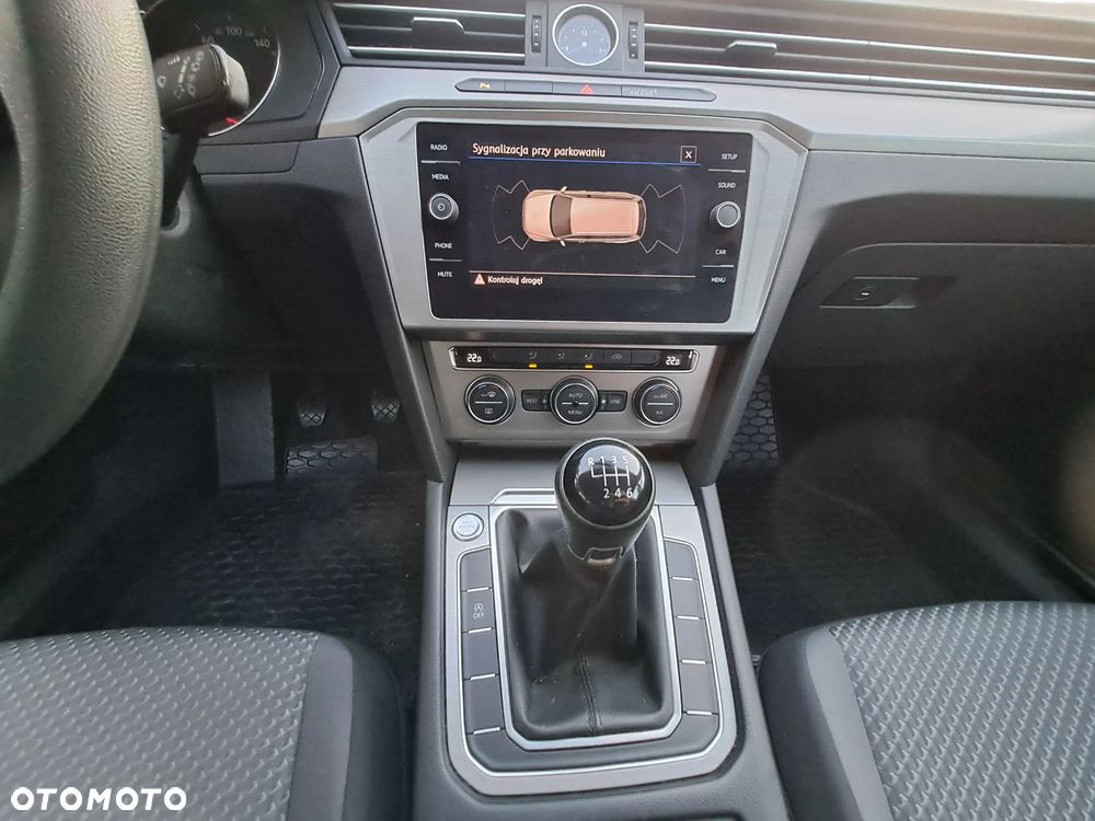 Volkswagen Passat Variant - 12