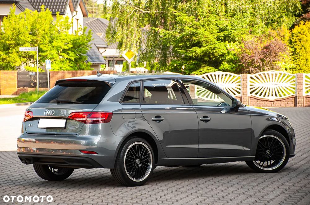 Audi A3 Sportback 1.6 TDI - 13