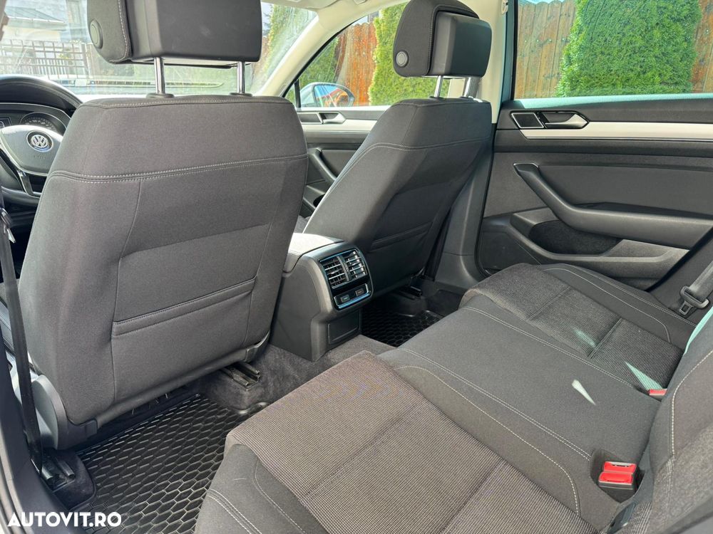 Volkswagen Passat 1.4 TSI ACT DSG R Executive - 13