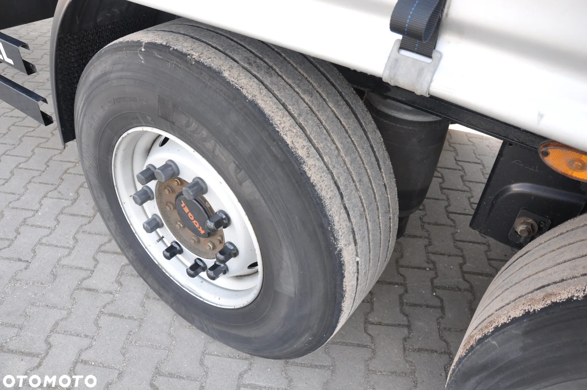 Kögel STANDARD PODNOSZONA OŚ NOVUM WAGA 6 240 kg - 16