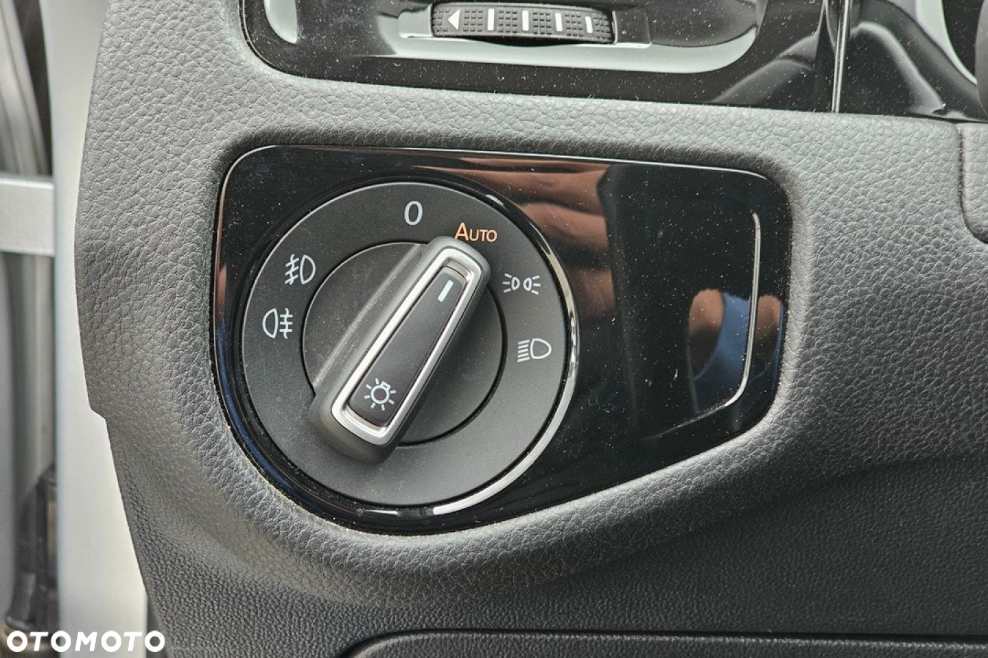 Volkswagen Golf - 27