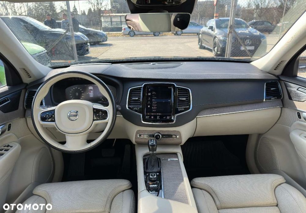 Volvo XC 90 - 17