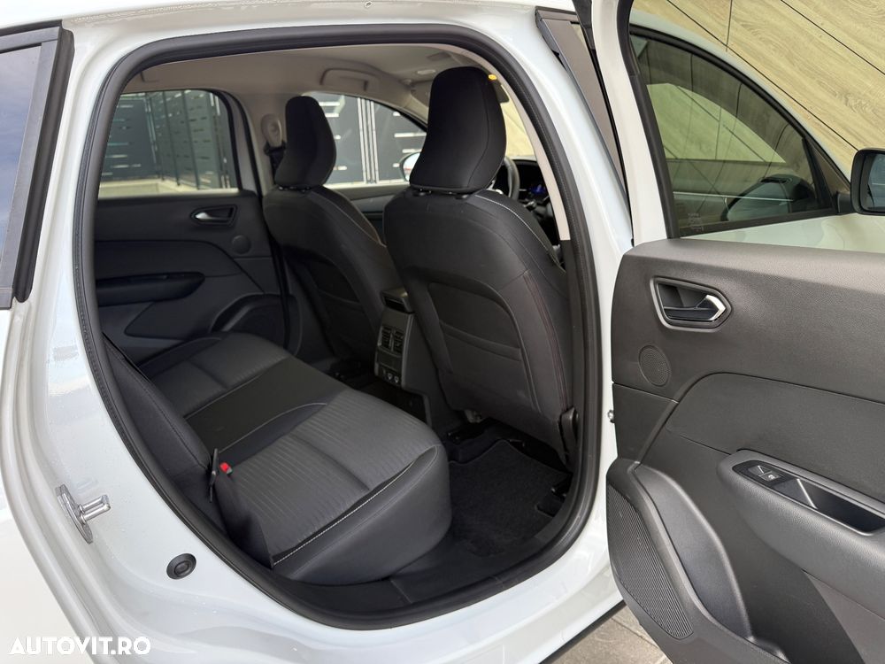 Renault Arkana MHEV 140 EDC Techno - 27