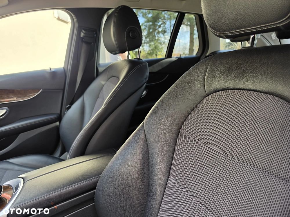 Mercedes-Benz Klasa C 200 4-Matic 7G-TRONIC - 12