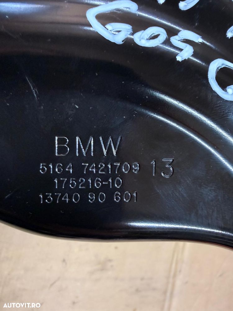 Suport far stanga BMW X5 G05, X6 G06, X7 G07 an 2019-2025 cod 7421709 - 2