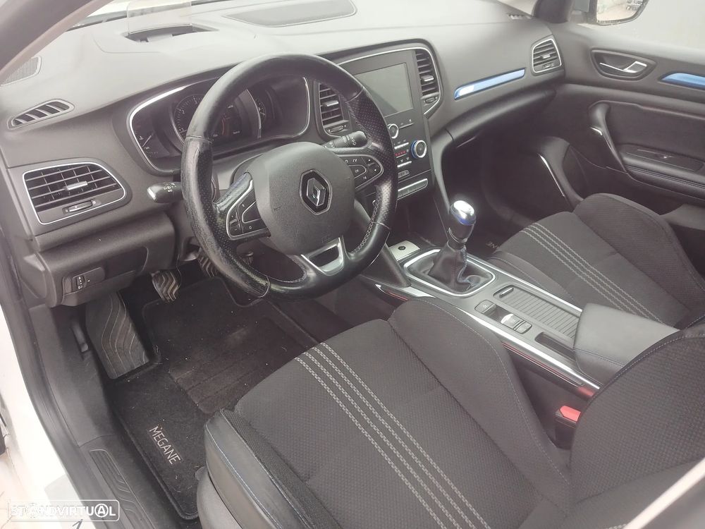 Renault Mégane Sport Tourer 1.5 dCi GT Line J18 - 18