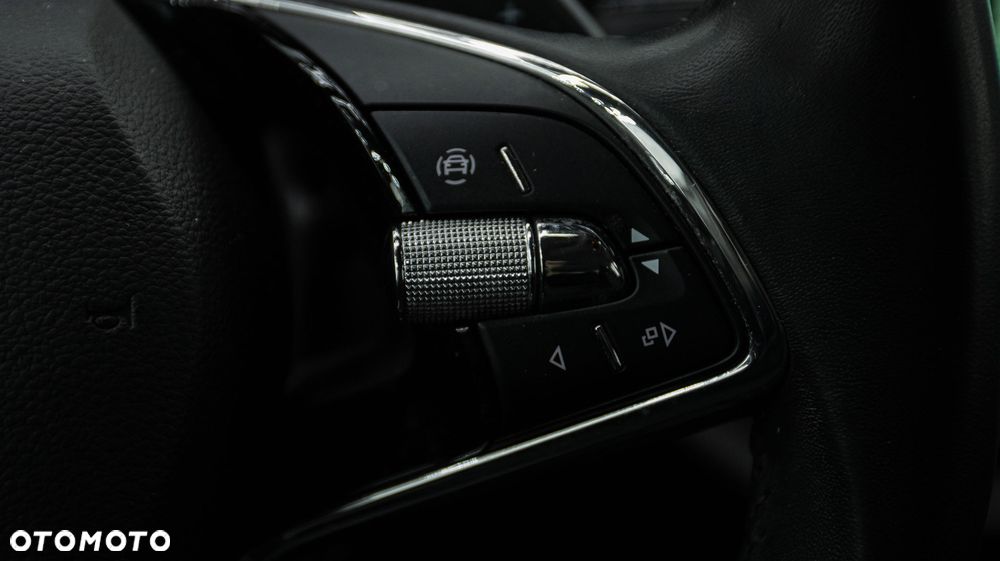 Skoda Octavia 2.0 TDI Ambition DSG - 18