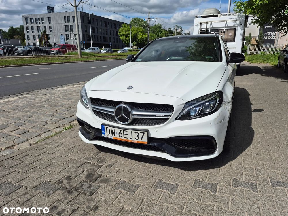 Mercedes-Benz Klasa C AMG 63 S - 2