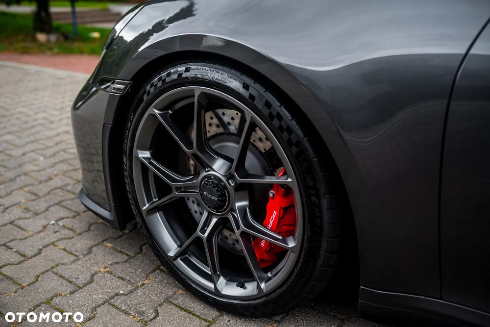 Porsche 911 GT3 - 7