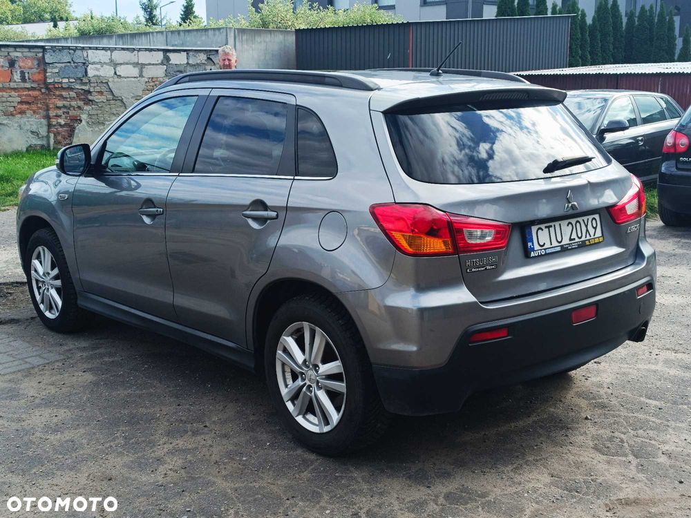 Mitsubishi ASX - 4