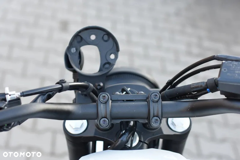 Yamaha XSR - 31