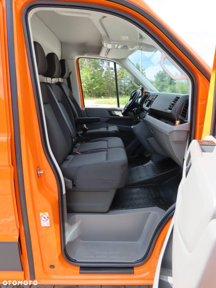 Volkswagen Crafter 35 BiTDI 2.0 177 KM 4Motion 4x4 Automat 8-Mio Biegowy Blaszak Furgon L4H2 Rozstaw Osi 4490 mm Drzwi Przesuwne Z Obu Stron FULL OPCJA WYPOSAŻENIA HAK 3000 Kg WZMACNIANY Stan Wizualny I Techniczny JAK NOWY Gotowy Dostępny OKAZJA POLECAM - 17