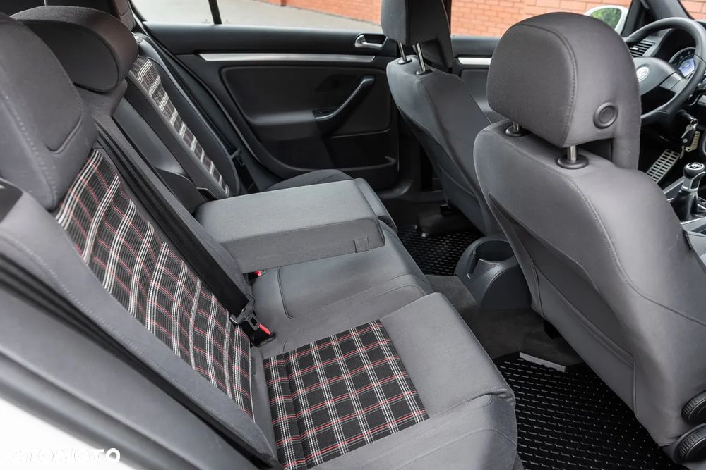 Volkswagen Golf V 2.0 TSI GTI - 25