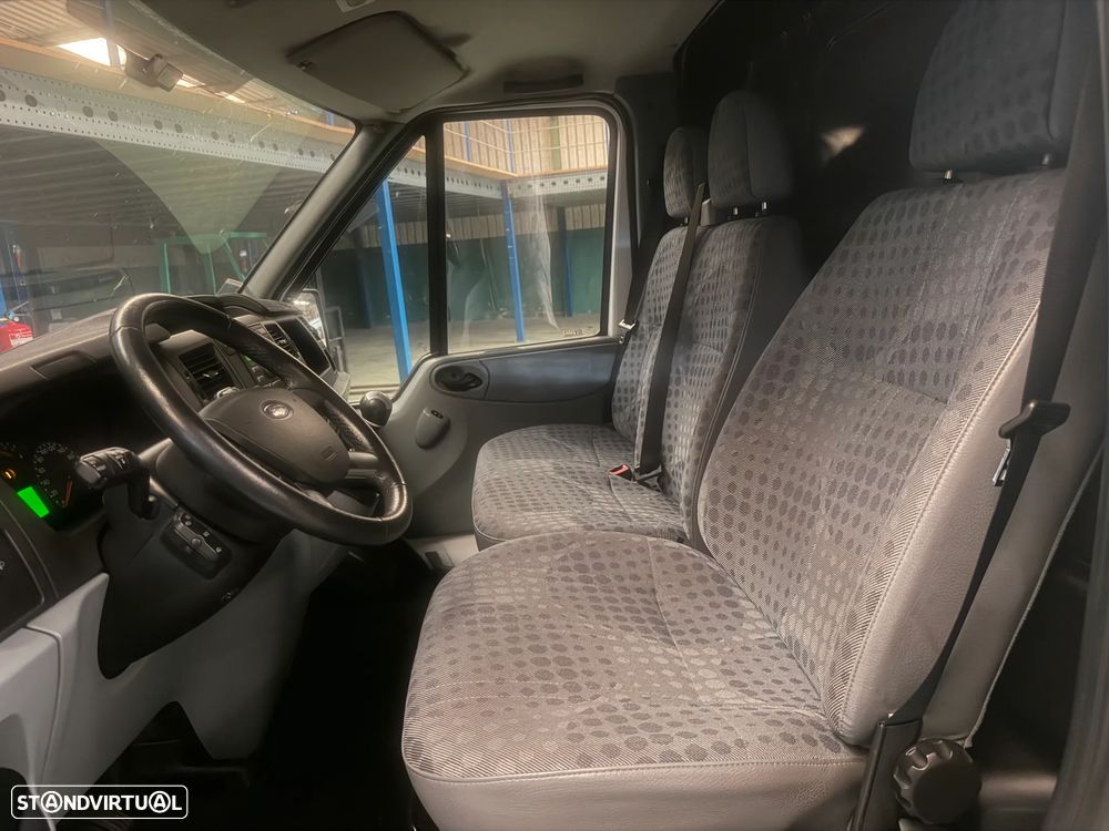 Ford TRANSIT 330L L4 2.2 140cv - 26