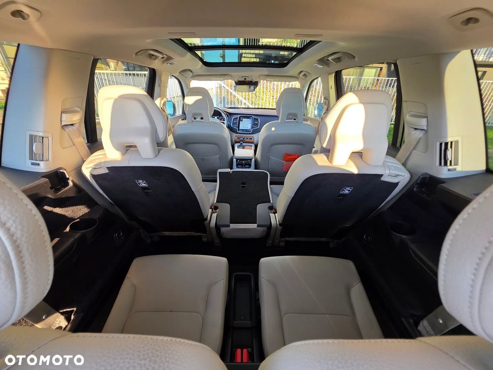 Volvo XC 90 T6 AWD Momentum 7os - 29