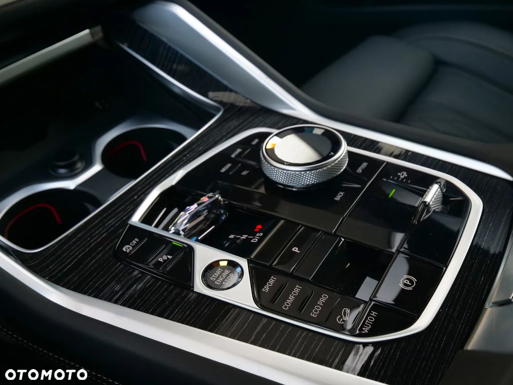 BMW X6 xDrive40d - 18