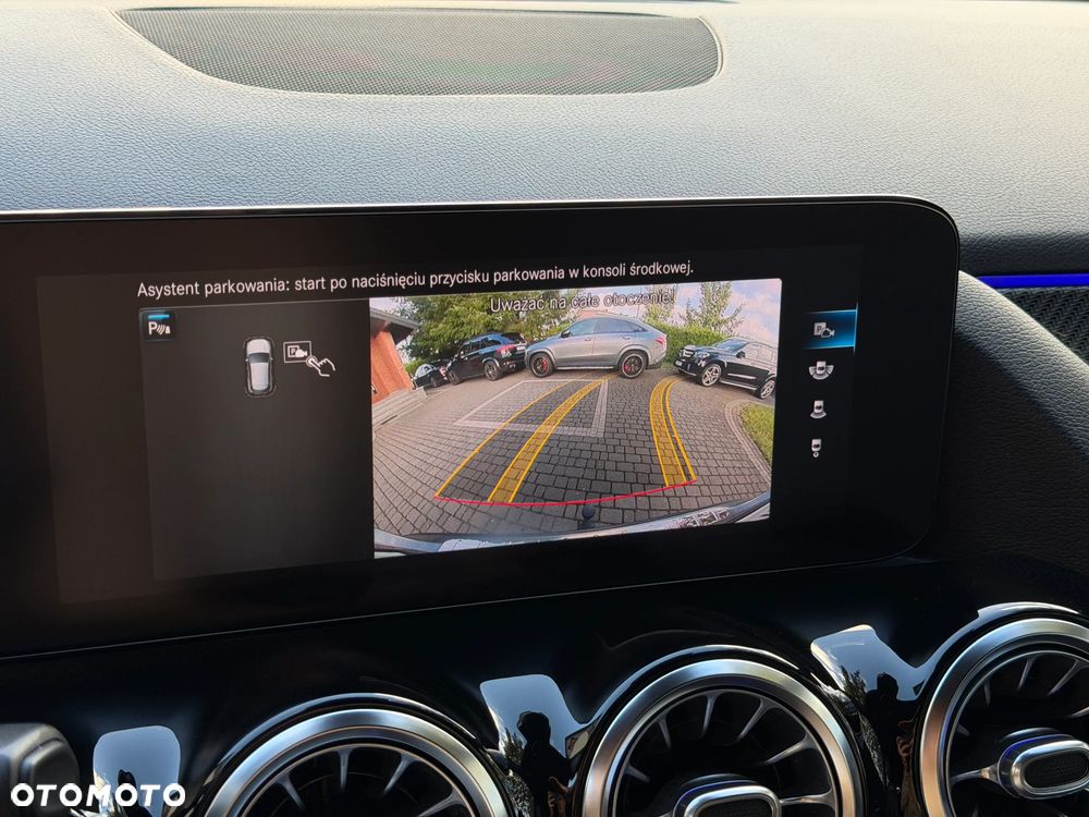 Mercedes-Benz GLA 200 d 4-Matic AMG Line - 34
