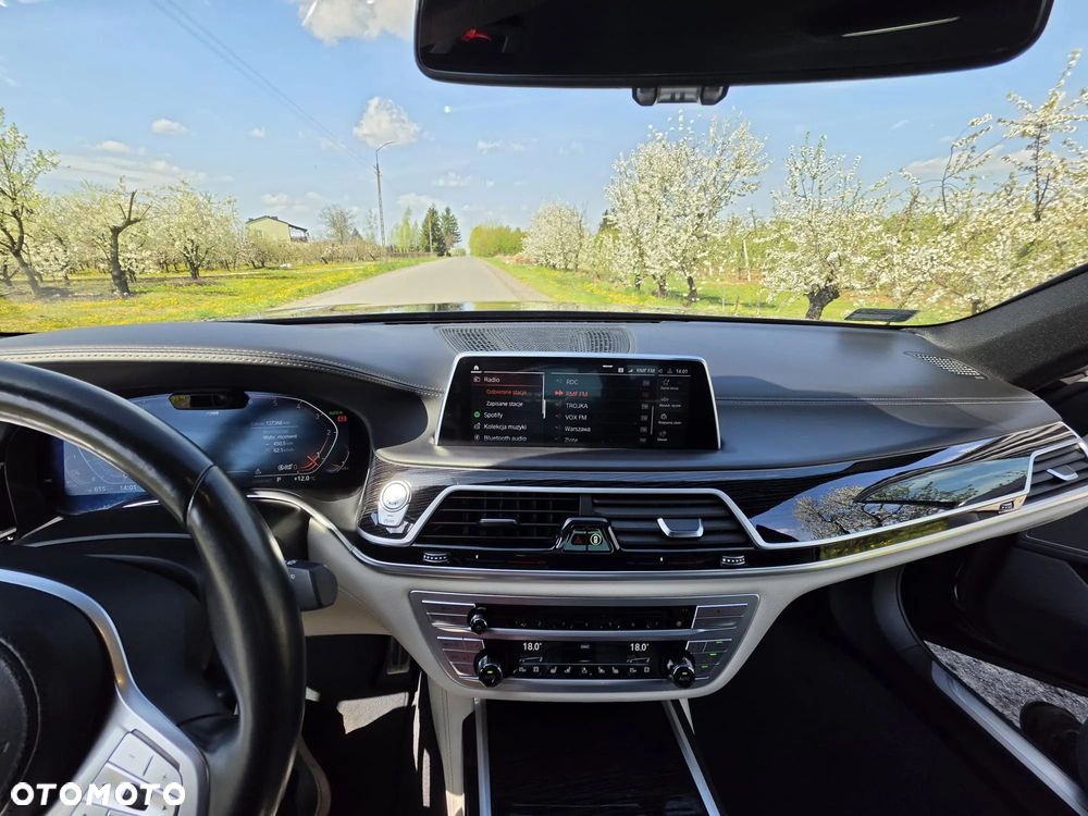 BMW Seria 7 750Ld xDrive sport - 6