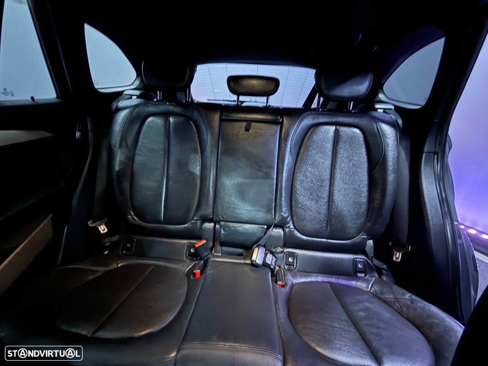 BMW X1 16 d sDrive Advantage - 17