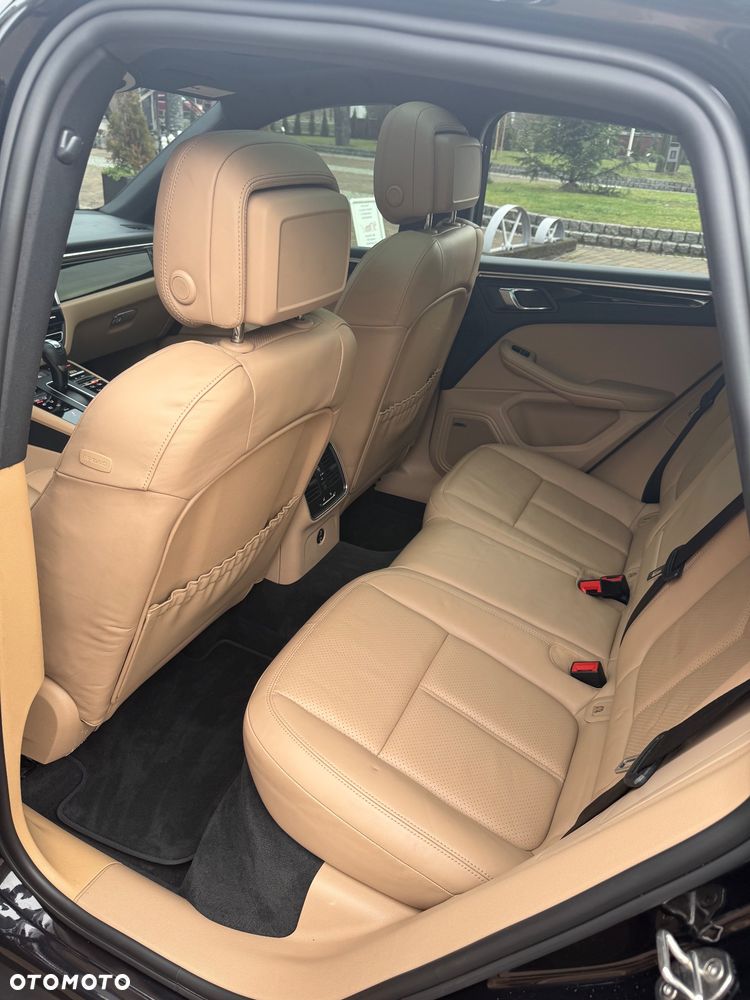 Porsche Macan - 9
