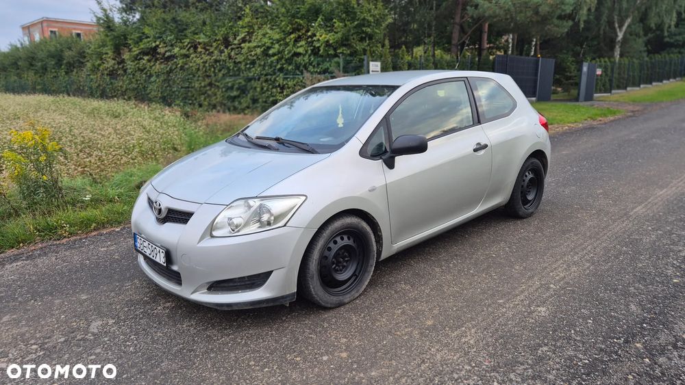 Toyota Auris 1.4 D-4D Luna - 1