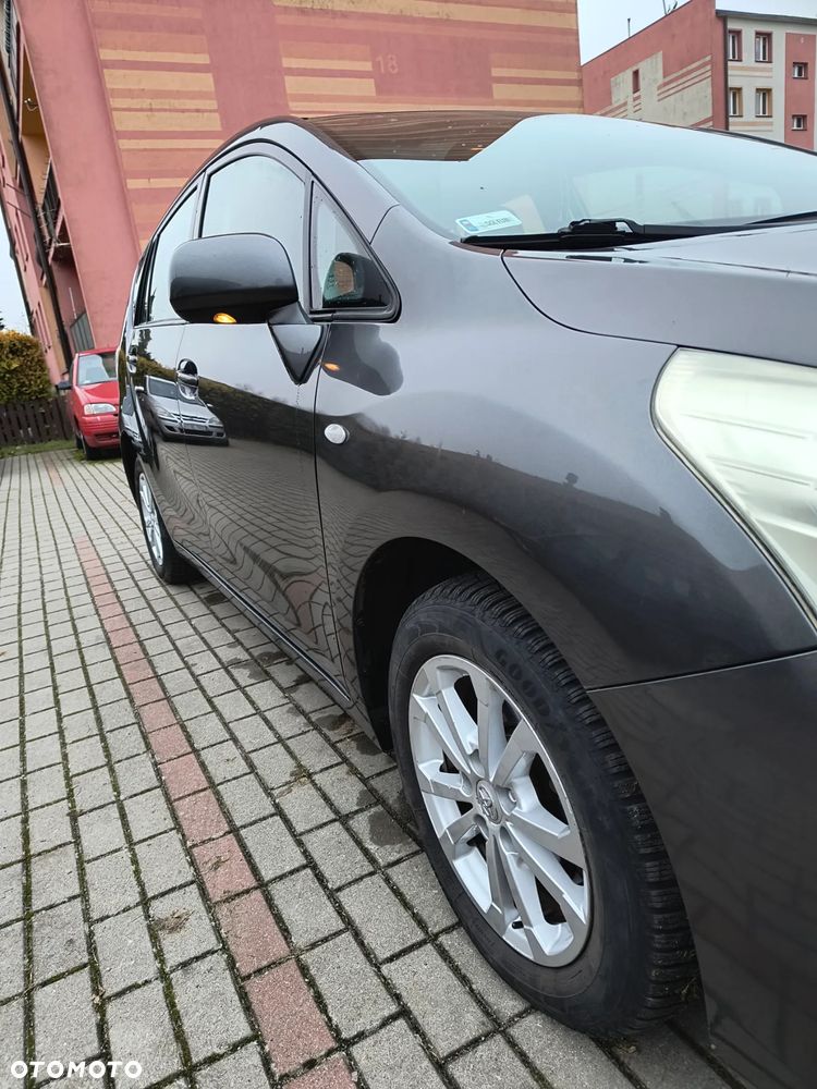 Toyota Verso 2.0 D-4D Luna 7os - 3