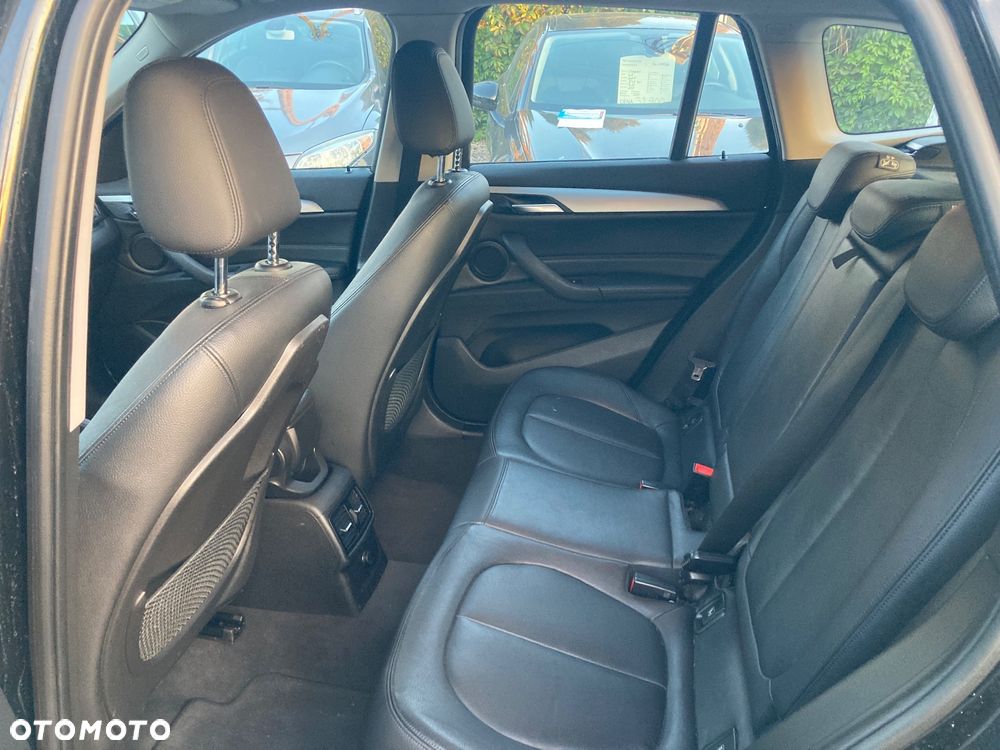 BMW X1 sDrive18d - 9