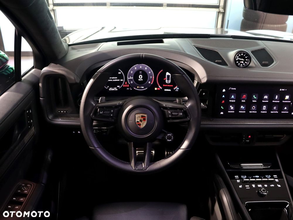 Porsche Cayenne GTS - 20