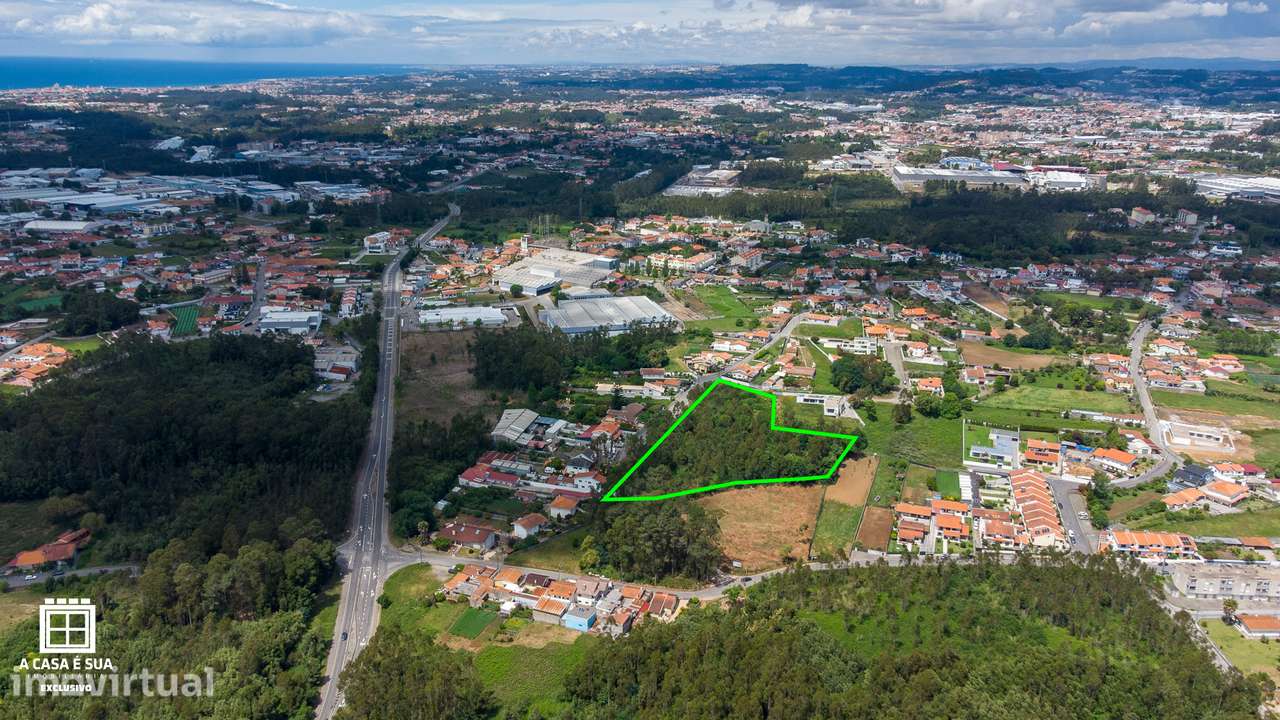 Terreno com 14 hectares em zona central de Rio Meão, S. M. Feira - Grande imagem: 3/19
