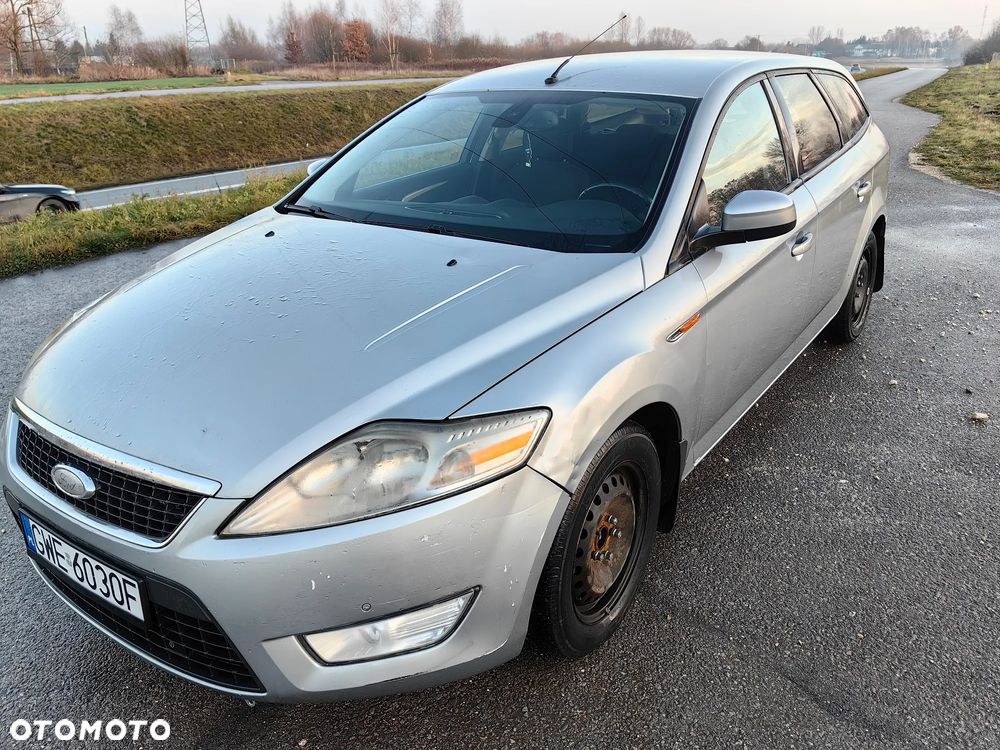 Ford Mondeo 2.0 Ambiente - 13