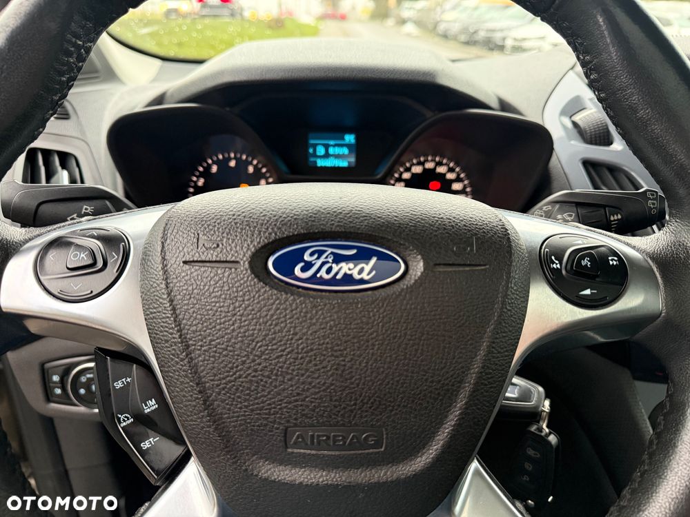 Ford Tourneo Connect - 13