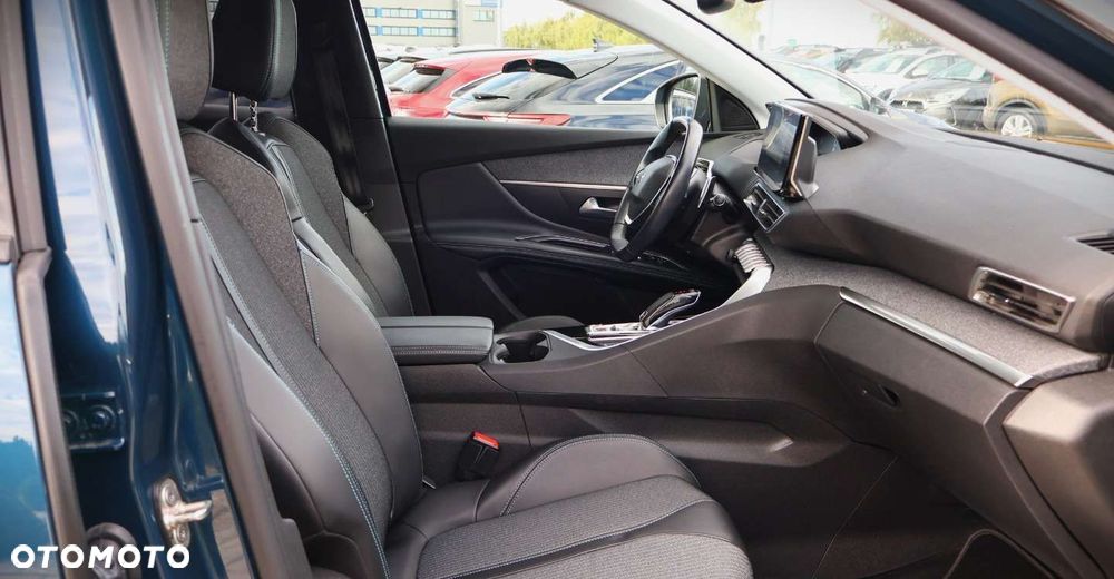 Peugeot 3008 - 17