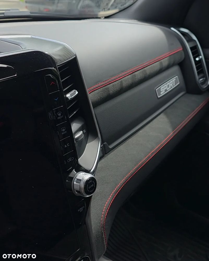 RAM 1500 5.7 Crew Cab Longbed Laramie Sport - 21