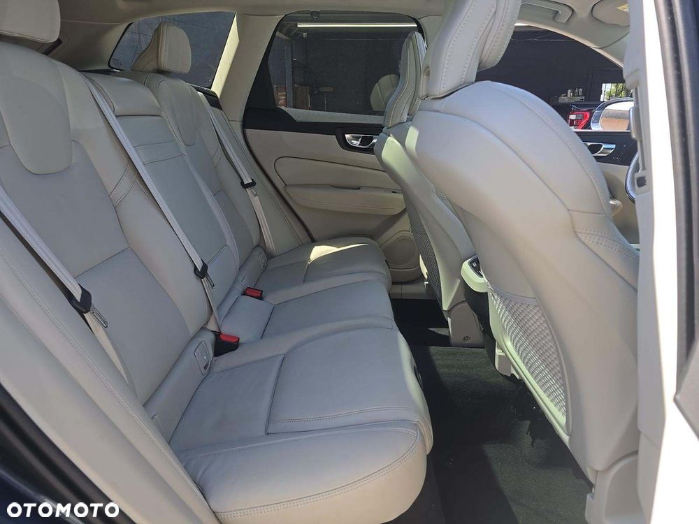 Volvo XC 60 - 17