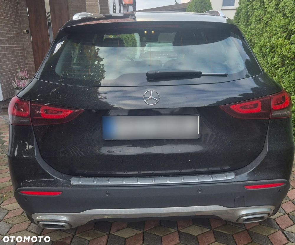 Mercedes-Benz GLA 200 Business Edition - 3