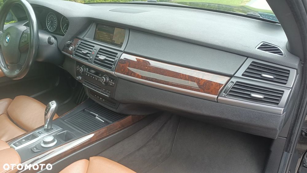 BMW X5 3.0sd xDrive - 16