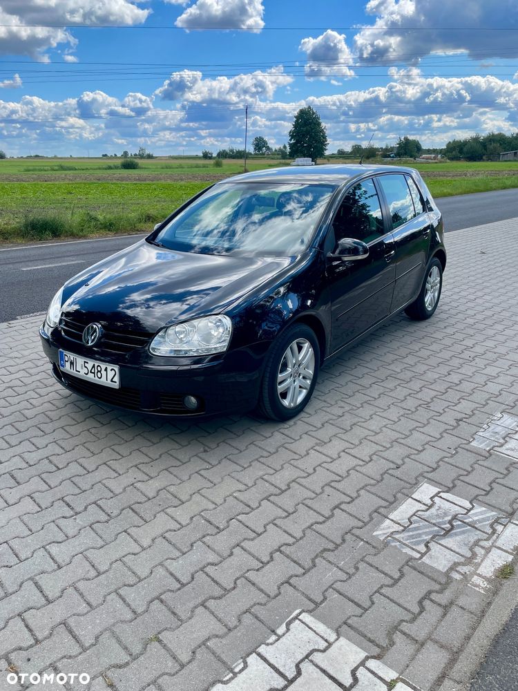 Volkswagen Golf V 1.9 TDI Comfortline DSG - 2
