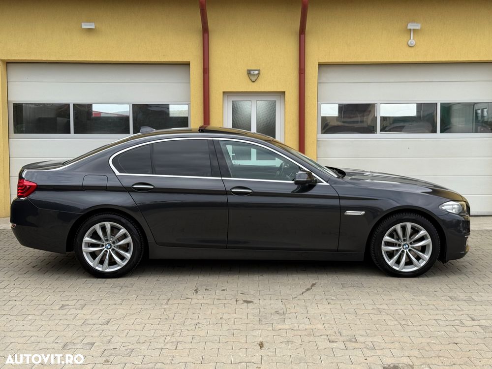 BMW Seria 5 530d xDrive Aut. - 34