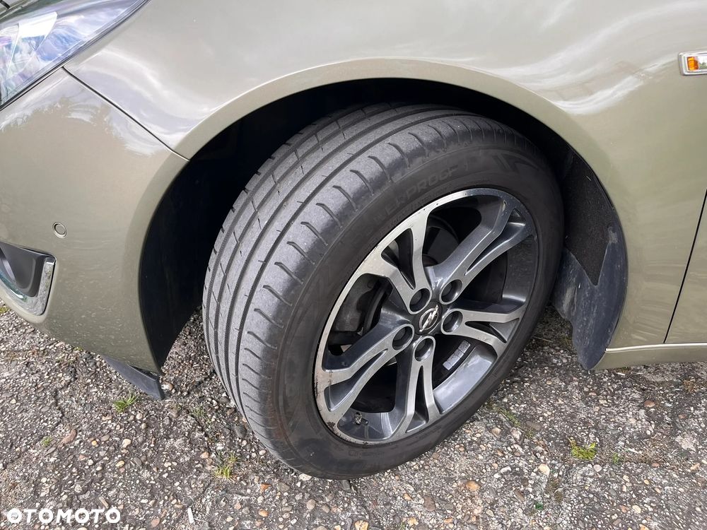 Opel Insignia 1.6 T Cosmo S&S EU6 - 11